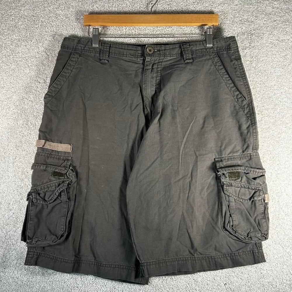 Y2K olive green military style baggy long cargo shorts Size 34